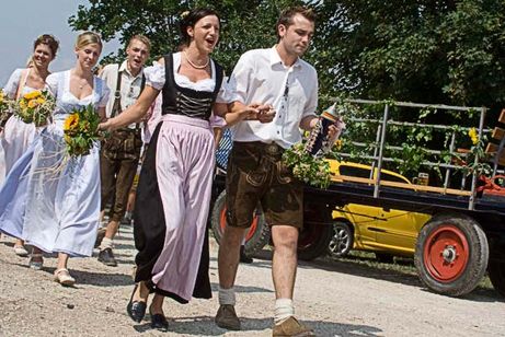 Einzug der Kirwapaare